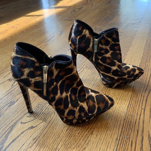 Women's Sz‎ 7.5 Platform Heel Booties Cow Hair Leopard Whimsigoth Steampunk EUC - Picture 1 of 10
